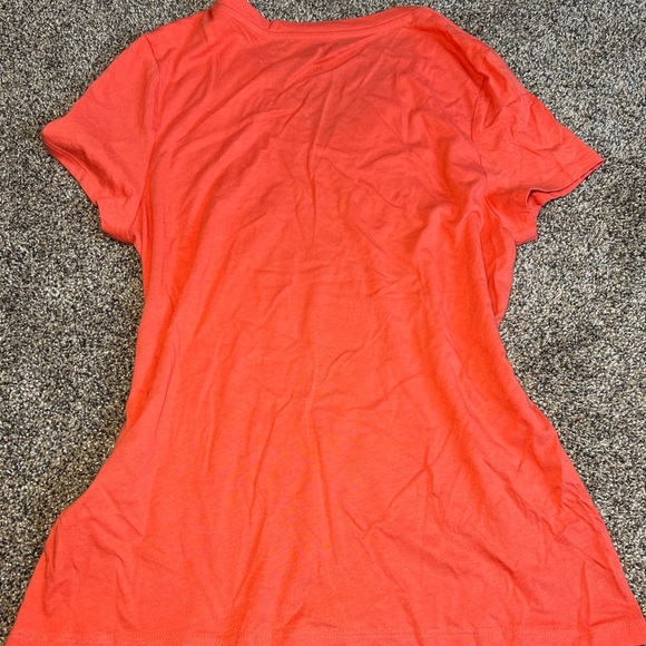 Tommy Hilfiger women’s peach/orange short sleeve T-shirt size (M) new with tag. - Picture 7 of 9